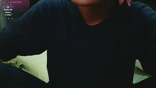 yourcuteneighbourr online show from 07.18.26