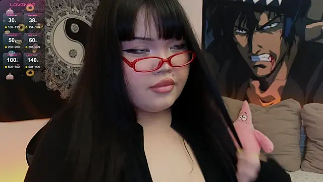 Snapshot of LeyaKan chatting on 02.16.25 LeyaKan online show from 02.16.25