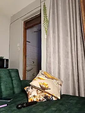 C-yoyo online show from 12.17.25