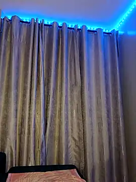 C-yoyo online show from 04.12.26