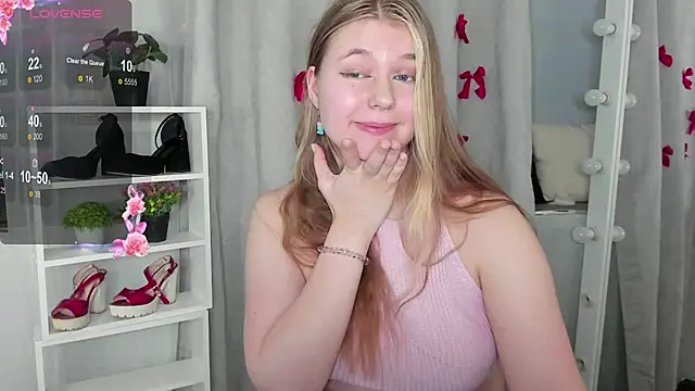 Rebecca Kelly online show from 02.11.25