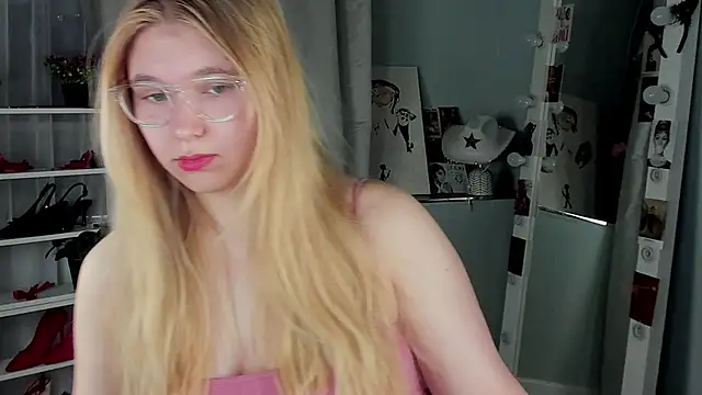 Rebecca Kelly online show from 11.20.25