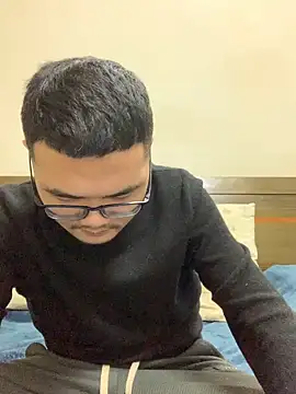 lililiwuwuwu online show from 12.04.24