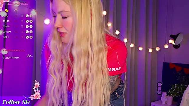 Liv Fay online show from 02.04.25