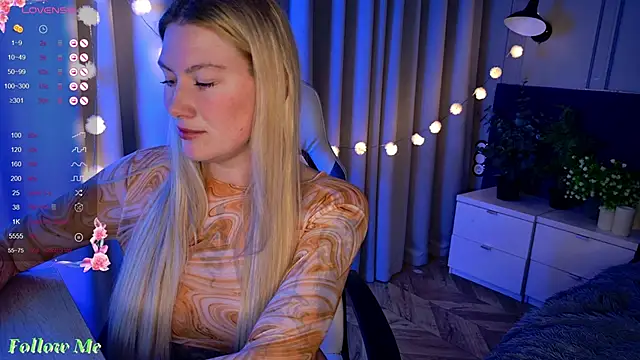 Liv Fay online show from 02.12.25