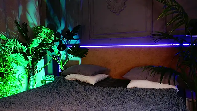 Liv Fay online show from 03.19.25