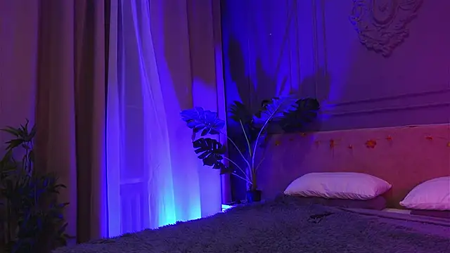 Liv Fay online show from 10.23.25