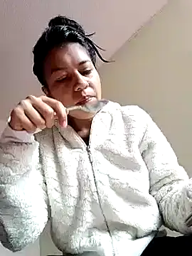 Tiphanydirty3 online show from 02.11.25