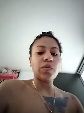 Tiphanydirty3 online show from 05.19.26