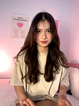Snapshot of Ashley_D chatting on 09.20.25 Ashley D online show from 09.20.25