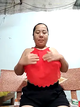 Snapshot of Queen_18200 chatting on 10.28.25 Queen 18200 online show from 10.28.25