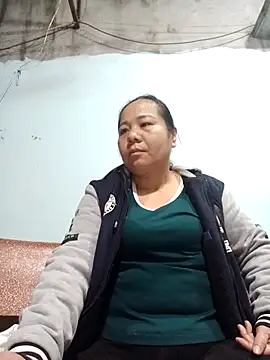 Snapshot of Queen_18200 chatting on 11.25.25 Queen 18200 online show from 11.25.25