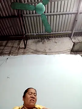 Snapshot of Queen_18200 chatting on 12.01.25 Queen 18200 online show from 12.01.25