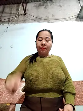 Queen 18200 online show from 12.03.25