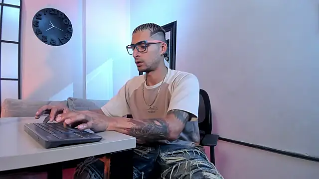 DrakeNeumann online show from 04.20.26