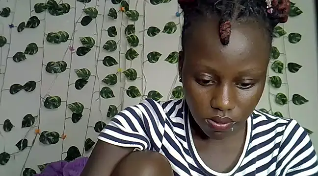 Snapshot of sexybree_ chatting on 02.02.25 sexybree online show from 02.02.25