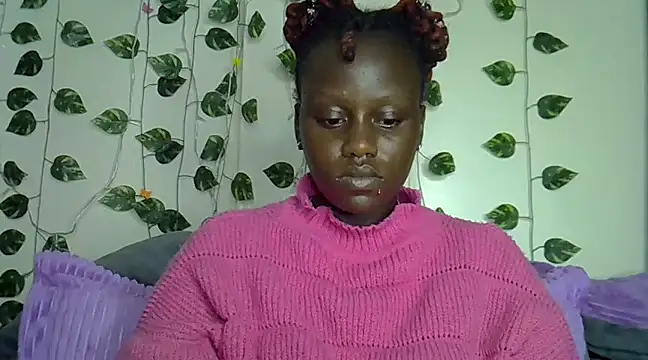 Snapshot of sexybree_ chatting on 02.14.25 sexybree online show from 02.14.25