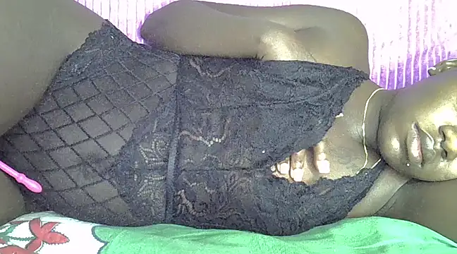 Snapshot of sexybree_ chatting on 02.21.25 sexybree online show from 02.21.25