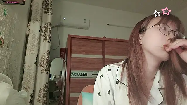 Snapshot of Lili_666 chatting on 05.08.26 Lili 666 online show from 05.08.26