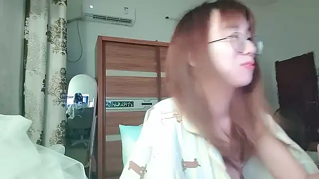 Snapshot of Lili_666 chatting on 05.28.26 Lili 666 online show from 05.28.26