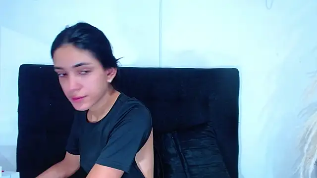 Snapshot of srta_luciana chatting on 06.19.26 srta luciana online show from 06.19.26