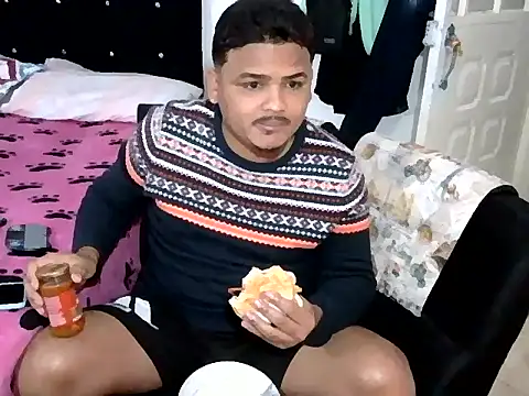 Boycuriousxxx online show from 12.17.25