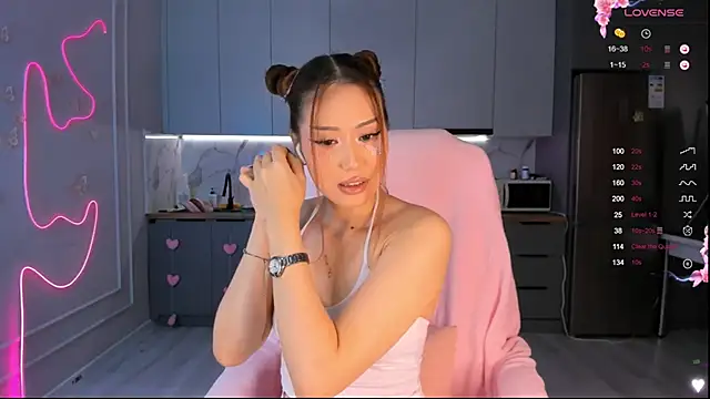 Snapshot of carpe_diemmm chatting on 11.10.25 carpe diemmm online show from 11.10.25