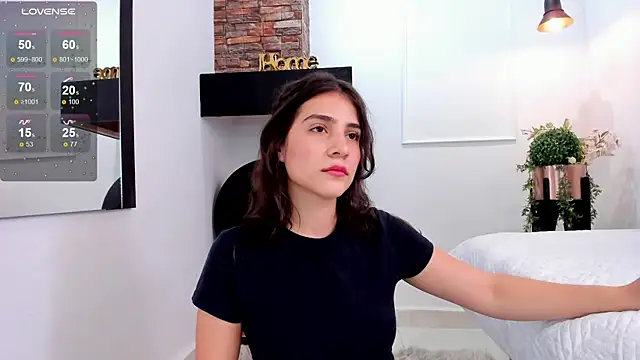 Miranda doll  online show from 03.07.25