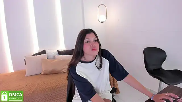 Snapshot of nami_hot04 chatting on 01.23.25 nami hot04 online show from 01.23.25