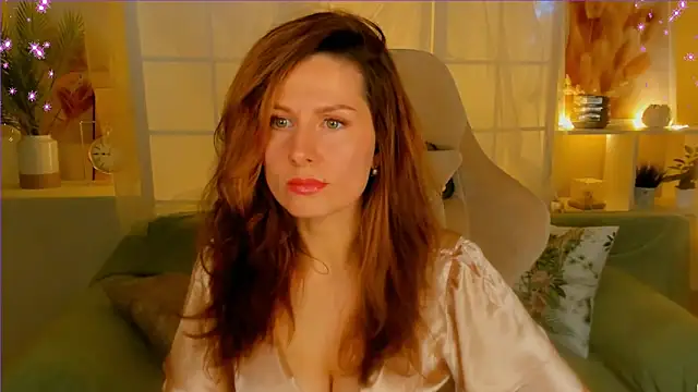 April o Nill online show from 12.23.24