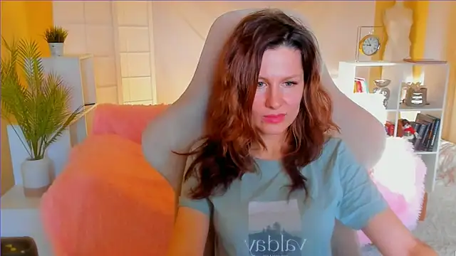 April o Nill online show from 01.24.25