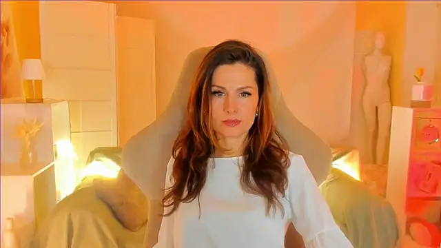 April o Nill online show from 03.12.25