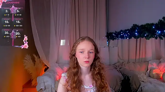 Snapshot of _Rose_Charming_ chatting on 12.27.24 Rose Charming online show from 12.27.24
