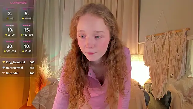 Snapshot of _Rose_Charming_ chatting on 03.08.25 Rose Charming online show from 03.08.25