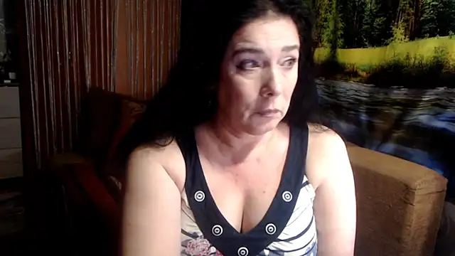 Snapshot of RositaSky chatting on 06.05.26 RositaSky online show from 06.05.26