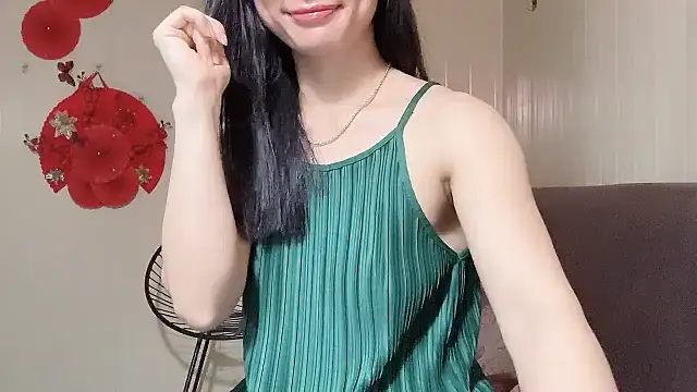 Snapshot of LinhChi_9x chatting on 05.01.26 LinhChi 9x online show from 05.01.26