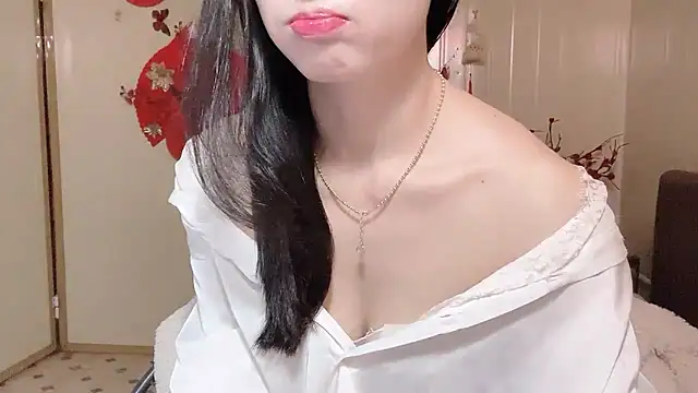 Snapshot of LinhChi_9x chatting on 07.06.26 LinhChi 9x online show from 07.06.26