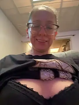 miss hanna07 online show from 10.17.25