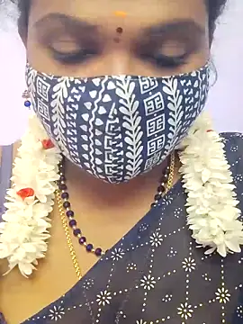 Snapshot of malliga98 chatting on 02.10.26 malliga98 online show from 02.10.26