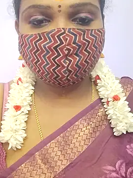 Snapshot of malliga98 chatting on 02.24.26 malliga98 online show from 02.24.26