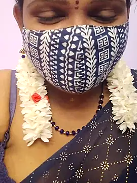 Snapshot of malliga98 chatting on 02.26.26 malliga98 online show from 02.26.26