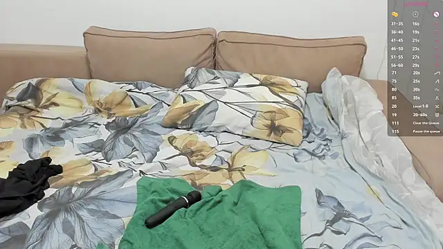 1lindsey1 online show from 04.17.26