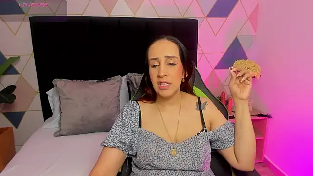 jadde13  online show from 11.08.25