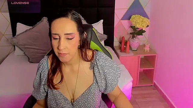 jadde13  online show from 11.19.25