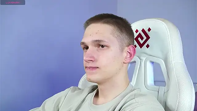 dustyn fox online show from 03.04.25