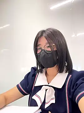 Snapshot of LanJeny_sexy chatting on 12.03.24 LanJeny sexy online show from 12.03.24