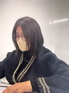 Snapshot of LanJeny_sexy chatting on 12.09.24 LanJeny sexy online show from 12.09.24