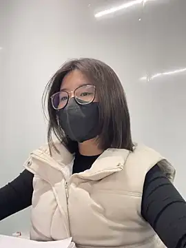 Snapshot of LanJeny_sexy chatting on 12.12.24 LanJeny sexy online show from 12.12.24