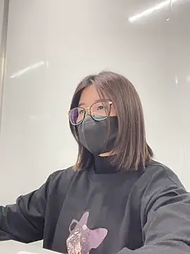 Snapshot of LanJeny_sexy chatting on 12.28.24 LanJeny sexy online show from 12.28.24