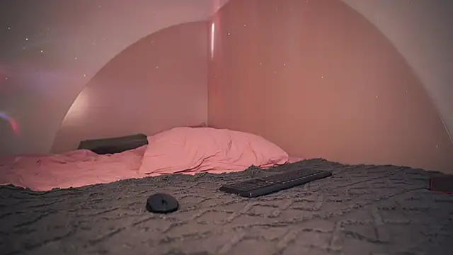 Leona Mell online show from 03.05.25